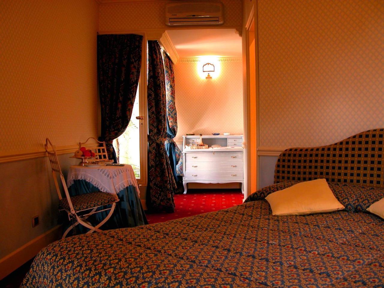 Il Sole Di Ranco Hotel Eksteriør billede